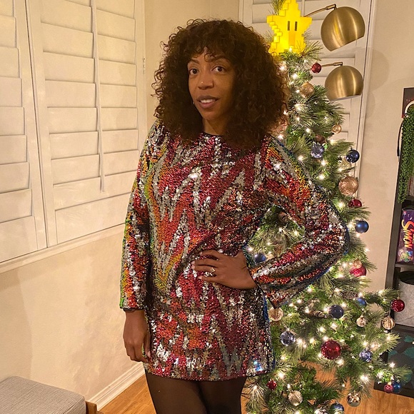 Meet your Posher, Sasha Kai - Picture 2 of 2